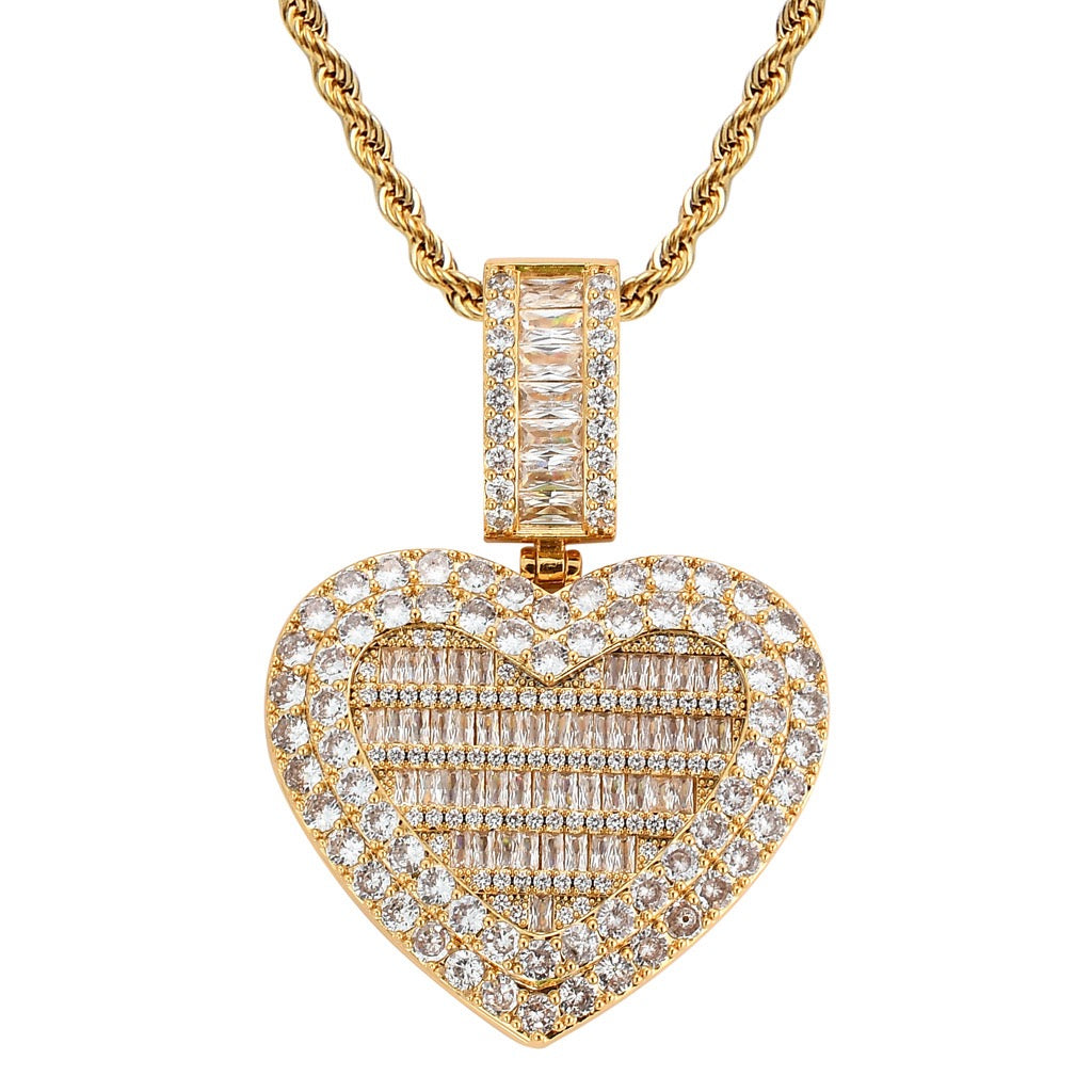 Commemorative Photo Locket Pendant — Heart-Shaped Flip-Open Design, Micro-Pavé Set with Full Zirconia
