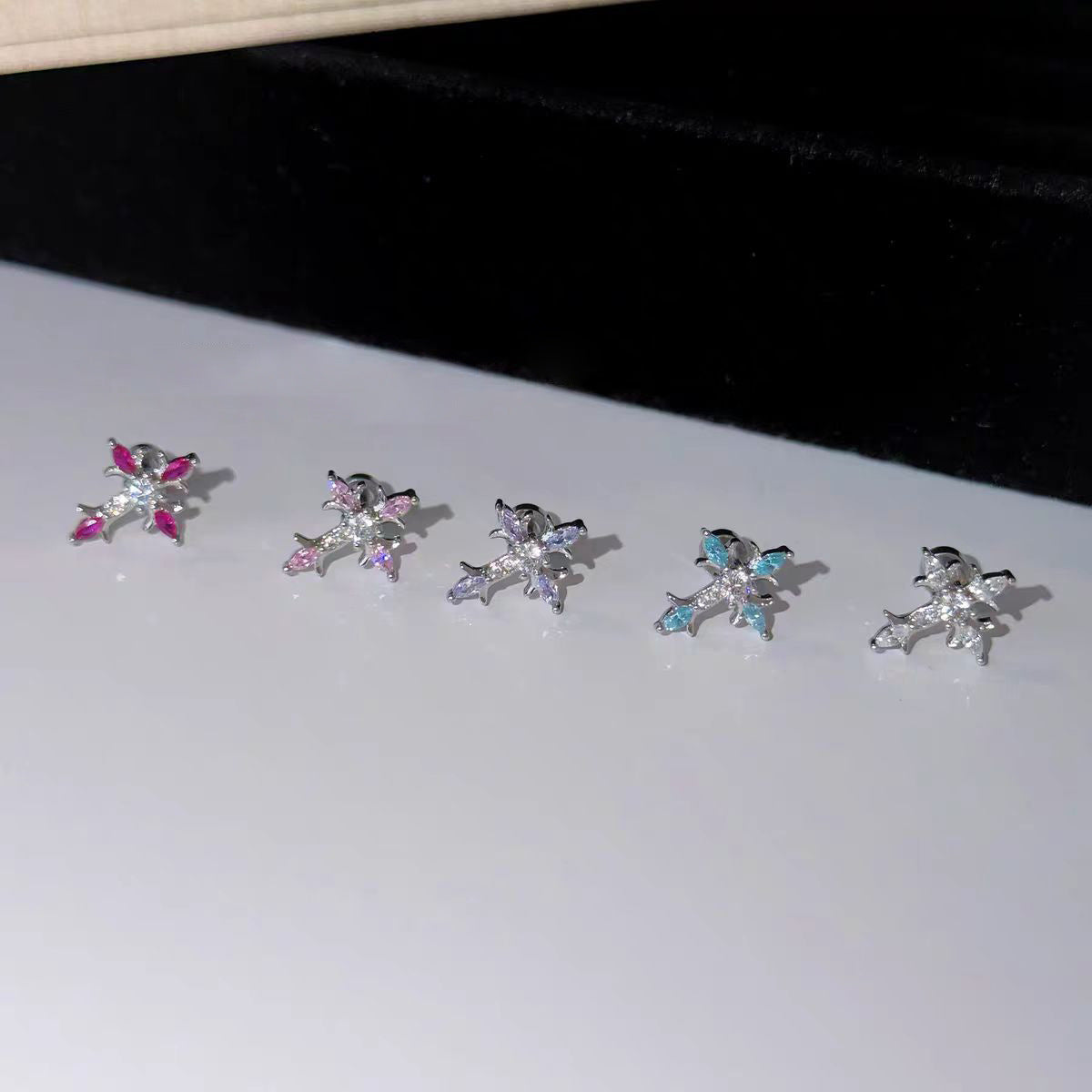 Sterling Silver Floral Cross Bullet Back Earring¡¾A pair of earrings¡¿