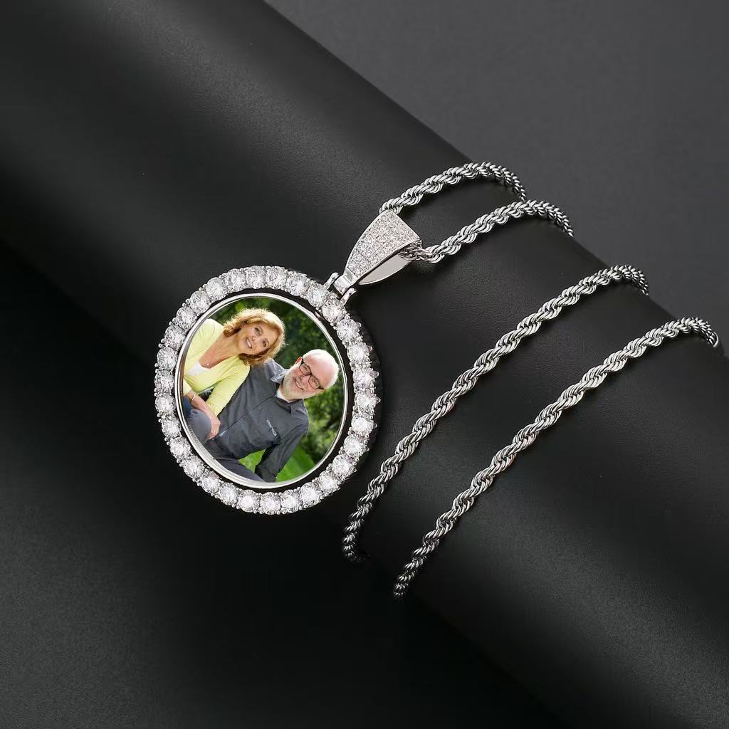 Rotatable Double-Sided Round Photo Locket Pendant — A Cherished Keepsake