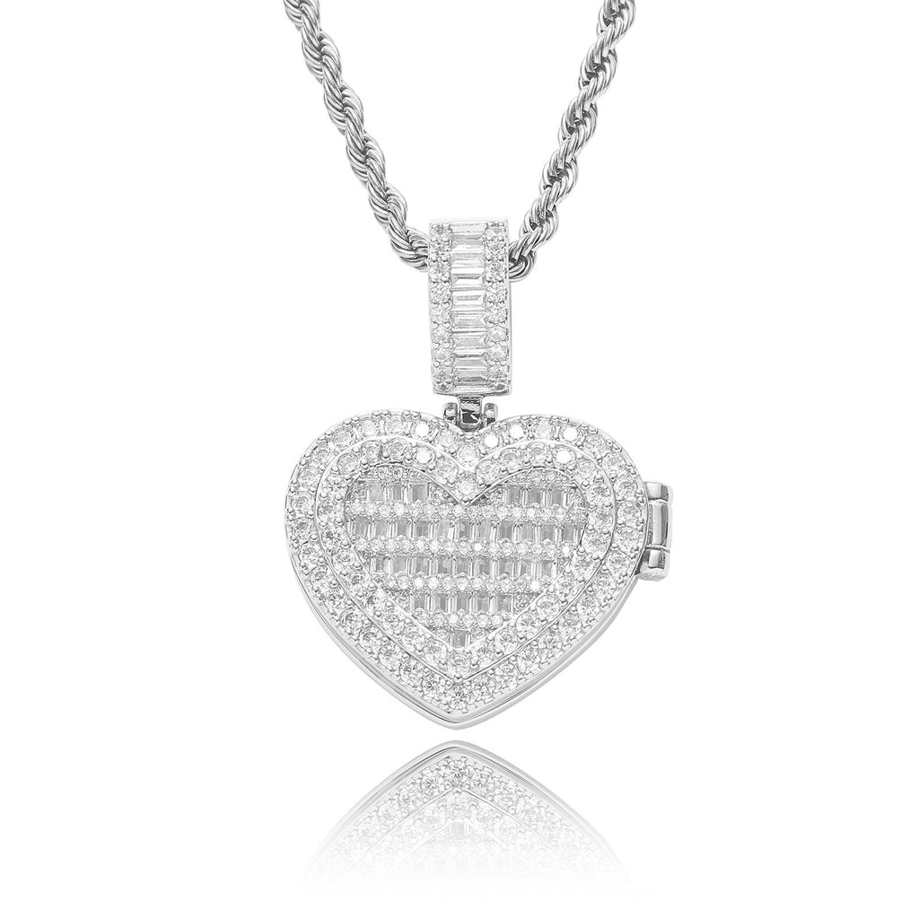Hip-Hop Style Photo Frame Pendant — Trendy Small Flip-Open Heart-Shaped Photo Locket