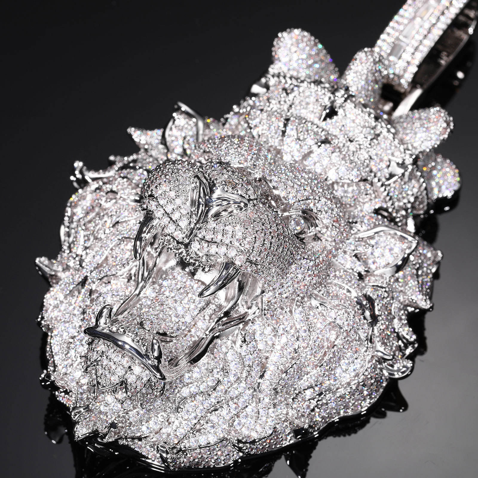 Limited to 5 pieces $299??Oversized | 135mm | Roaring Lion Head Pendant