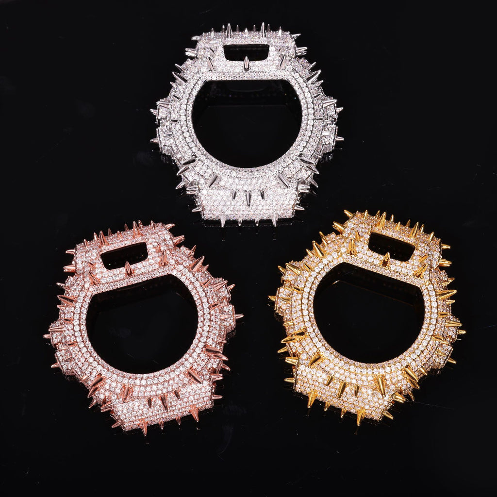 Hip-hop style accessory for DW5600BBR watches: a trendy, personalized case featuring a spiked design, fully paved with moissanite stones set in copper.